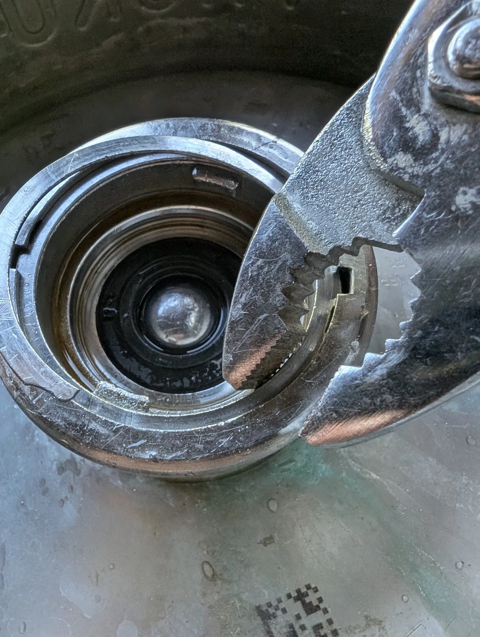 Lock Ring Install 1
